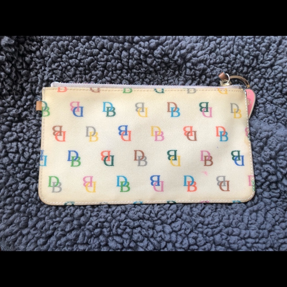 Dooney & Bourke wristlet
